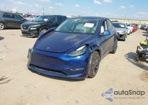2022 Tesla Model Y Performance Dual Motor All-Wheel Drive z USA, uszkodzony, nr VIN 7SAYGDEF6NF340543